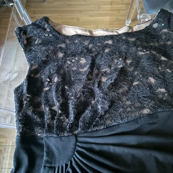 Beautiful cocktail dress sleeveless with black beads  elegant - Picture 3 of 4